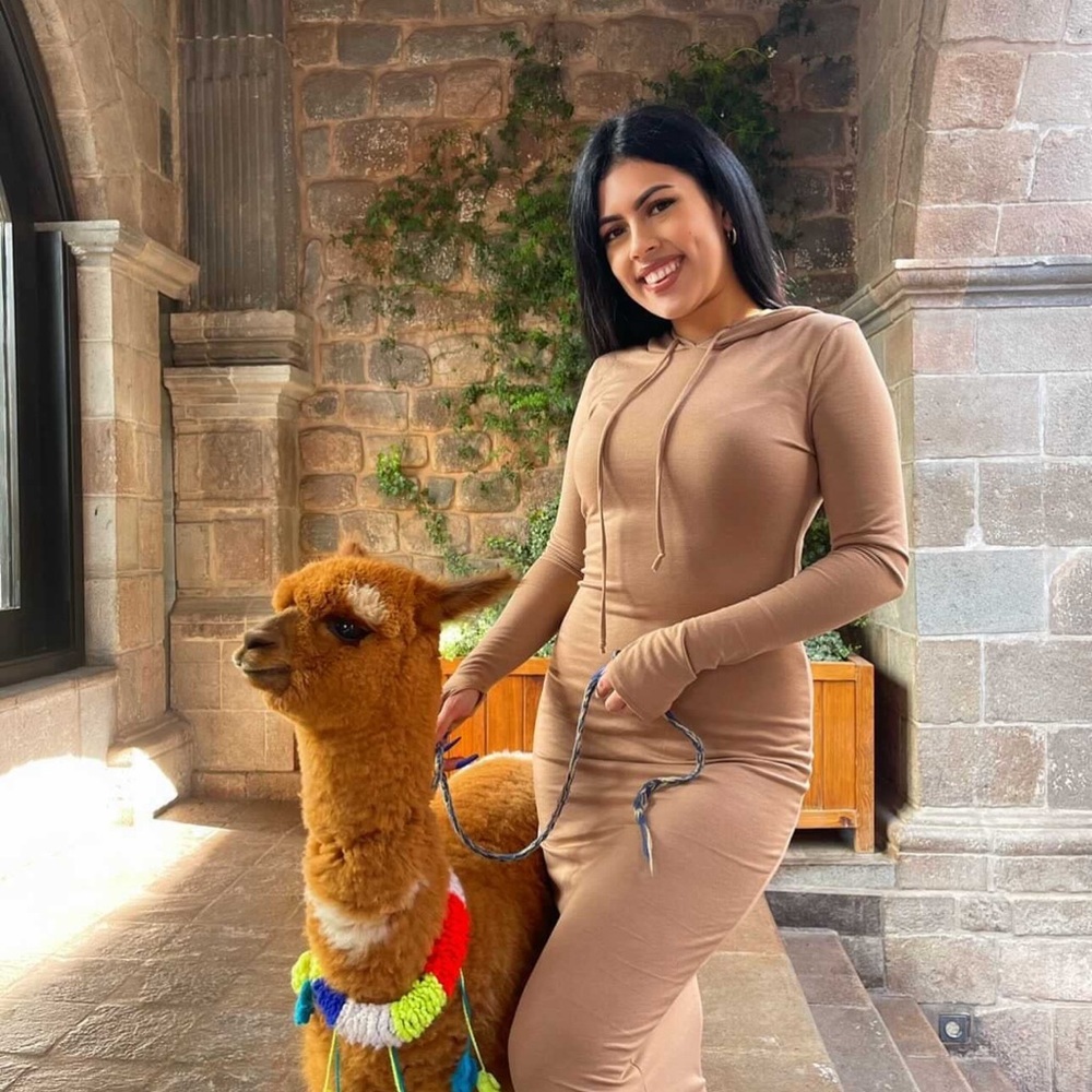 Fitted hooded side zipper maxi dress - Picture 7 of 11